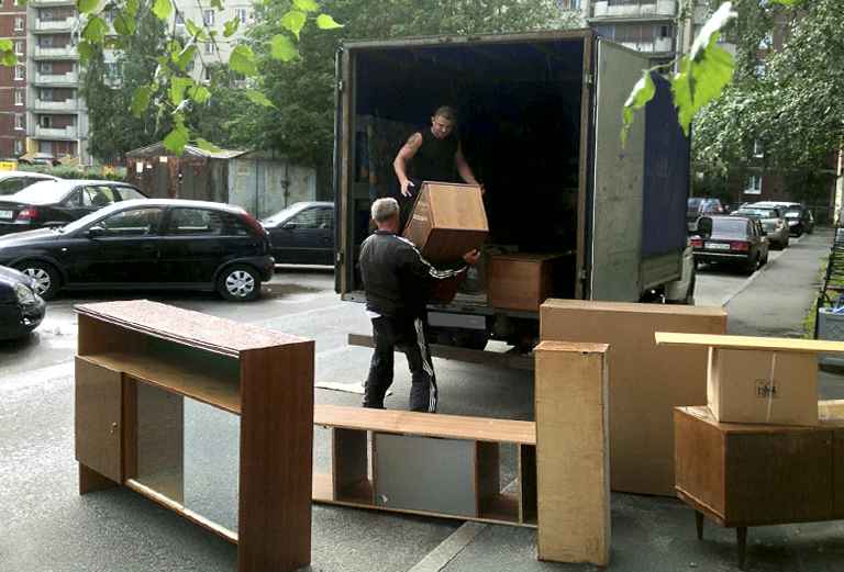 Заказ авто для отправки мебели : Двуспальная кровать из Омска в Красноярск
