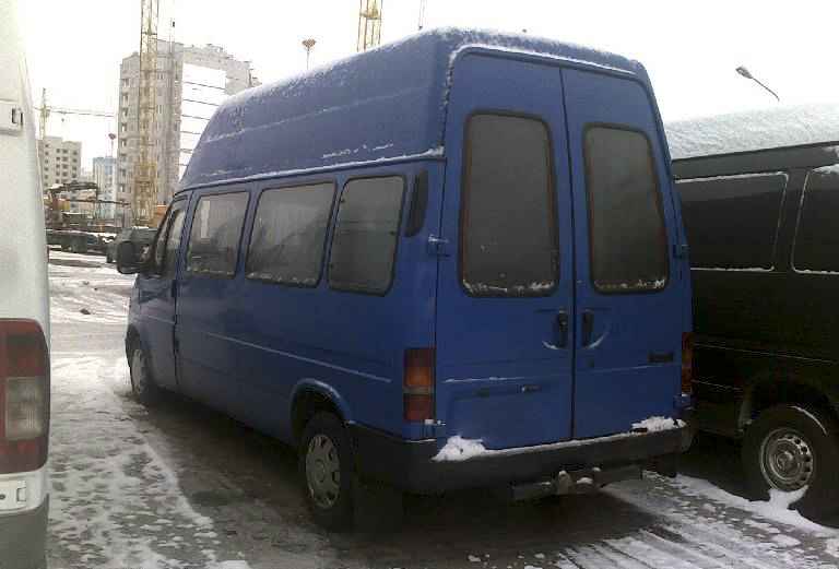 Заказ микроавтобуса дешево из Домодедово в Курский вокзал